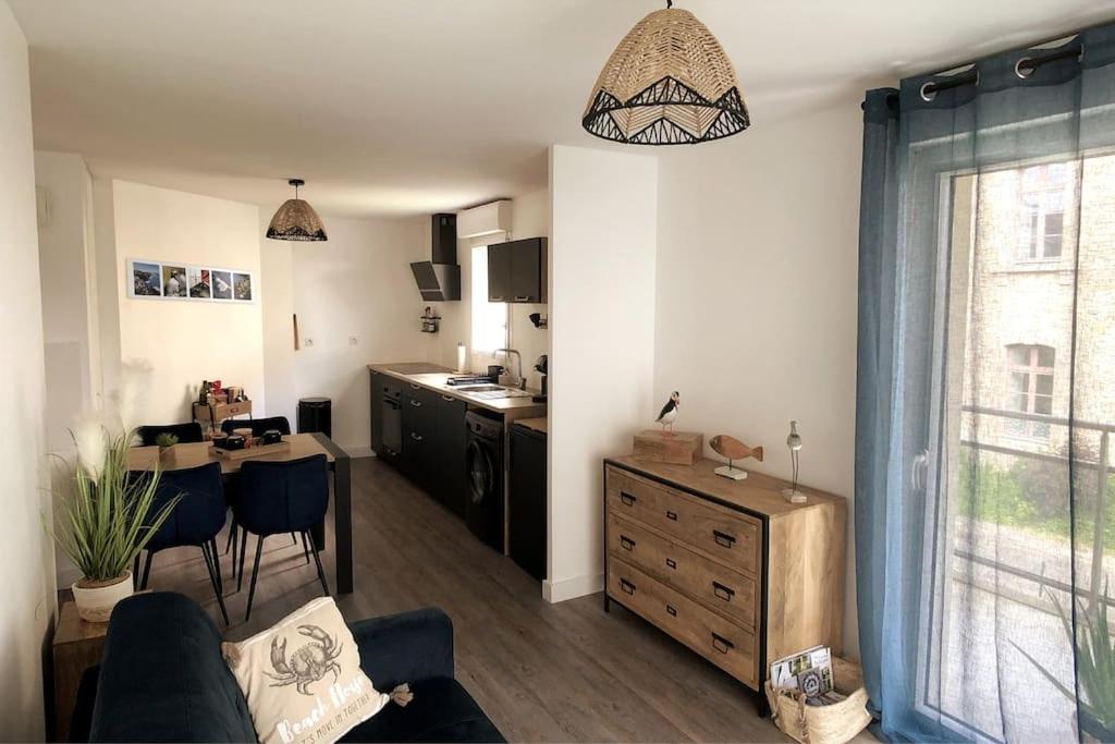 Appartement, Confort, Parking, Terrasse Dinan Esterno foto