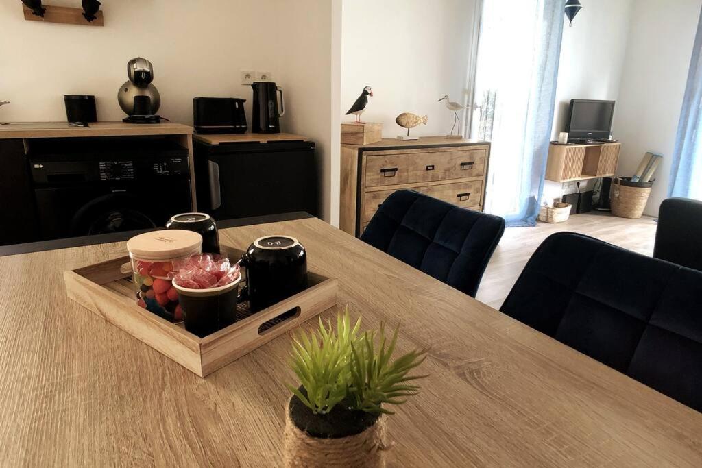 Appartement, Confort, Parking, Terrasse Dinan Esterno foto