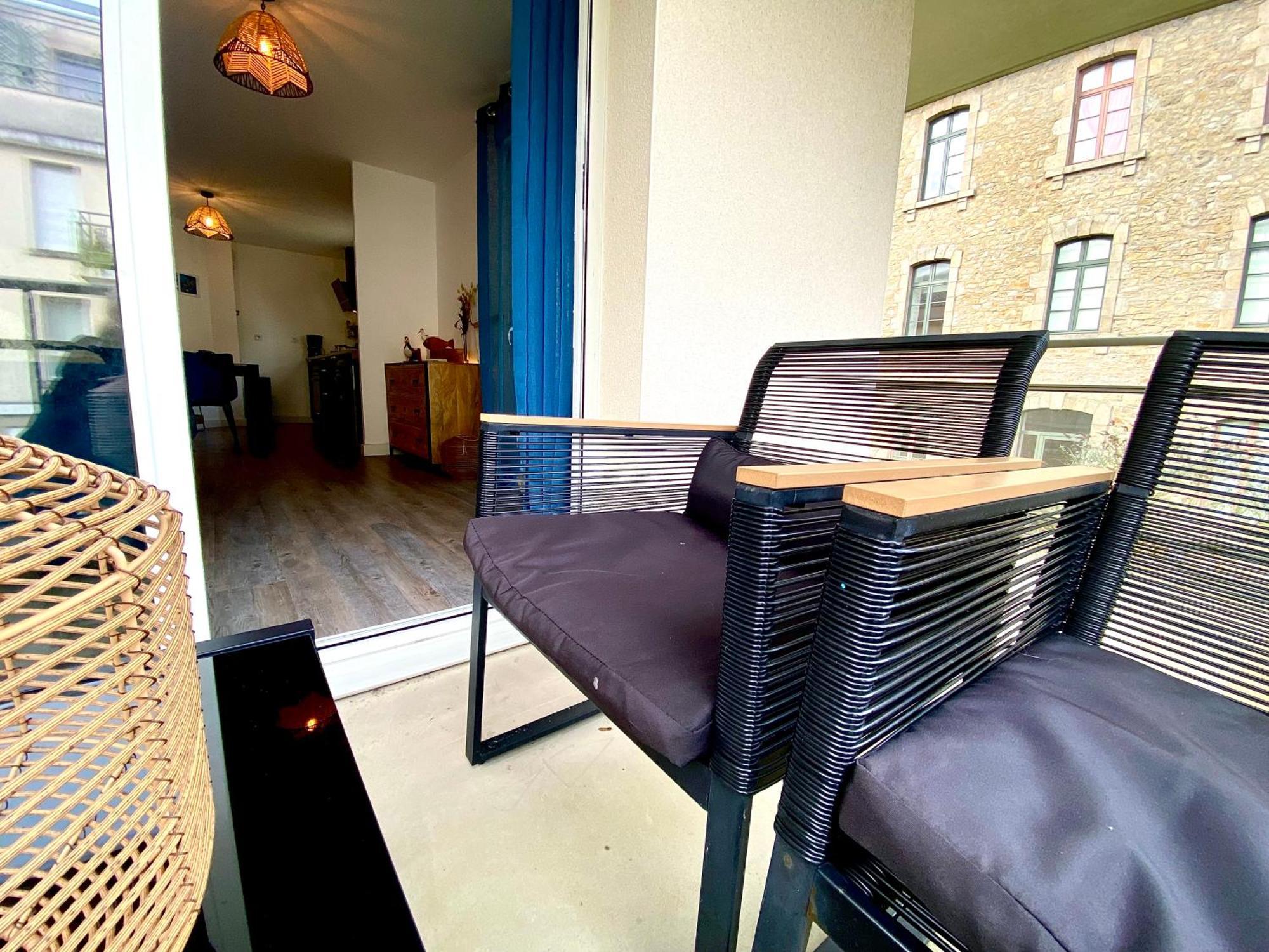 Appartement, Confort, Parking, Terrasse Dinan Esterno foto